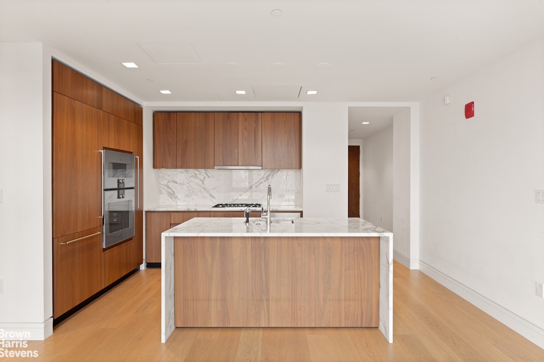 242 Broome Street 14D Lower East Side New York NY 10002