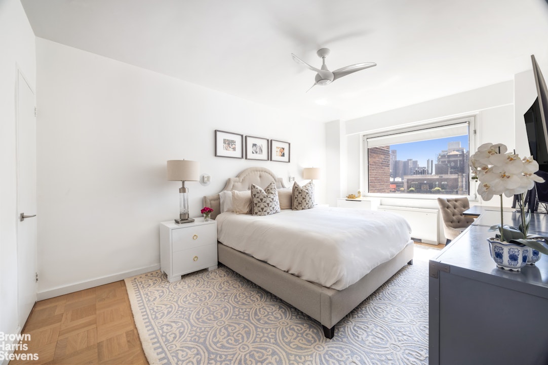 45 East 89th Street 18G Carnegie Hill New York NY 10128