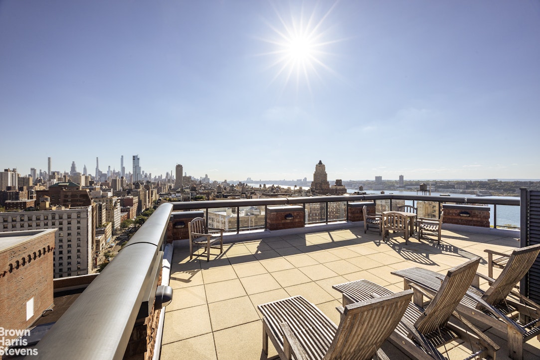 272 West 107th Street 18B Manhattan Valley New York NY 10025