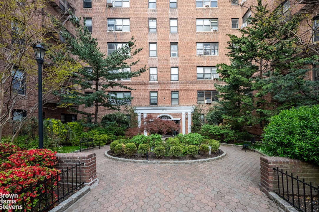 67-35 Yellowstone Blvd. 2B Forest Hills Queens NY 11375
