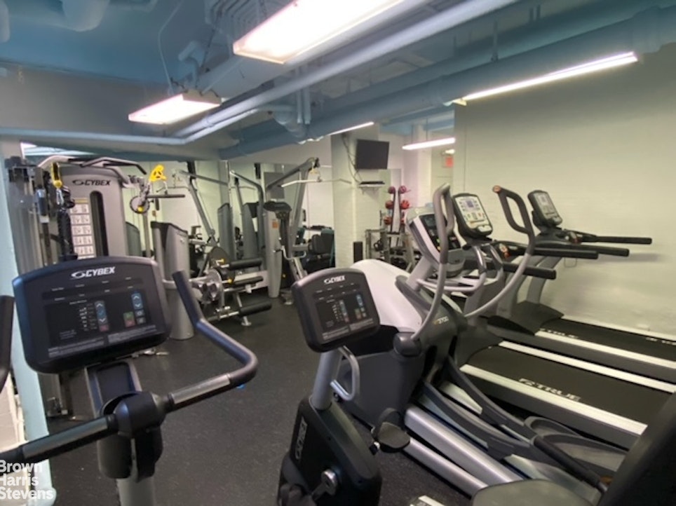 225 East 73rd Street 5F Upper East Side New York NY 10021