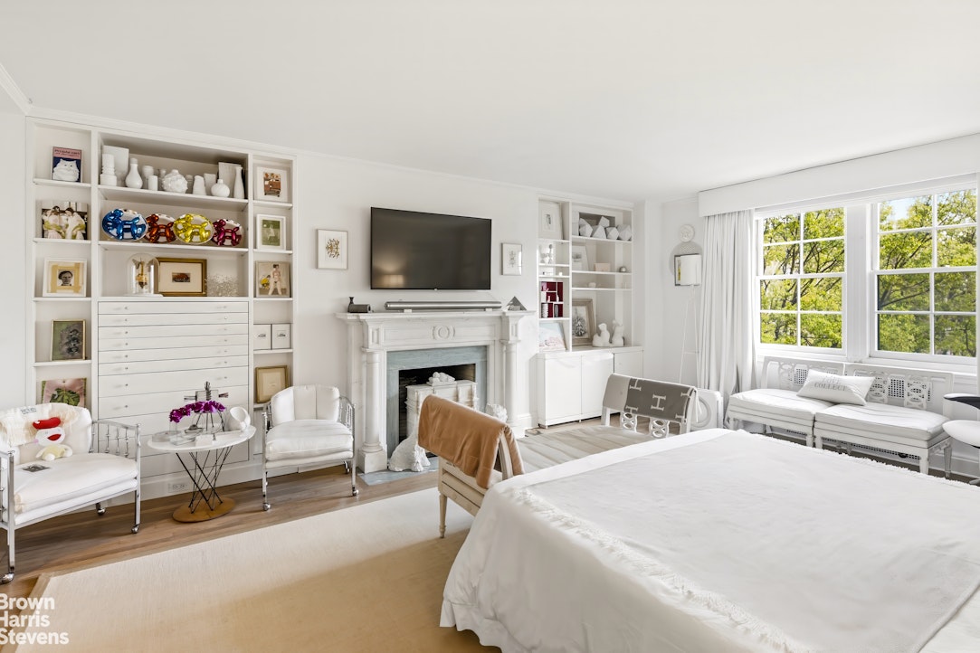 10 Gracie Square 4G Upper East Side New York NY 10028