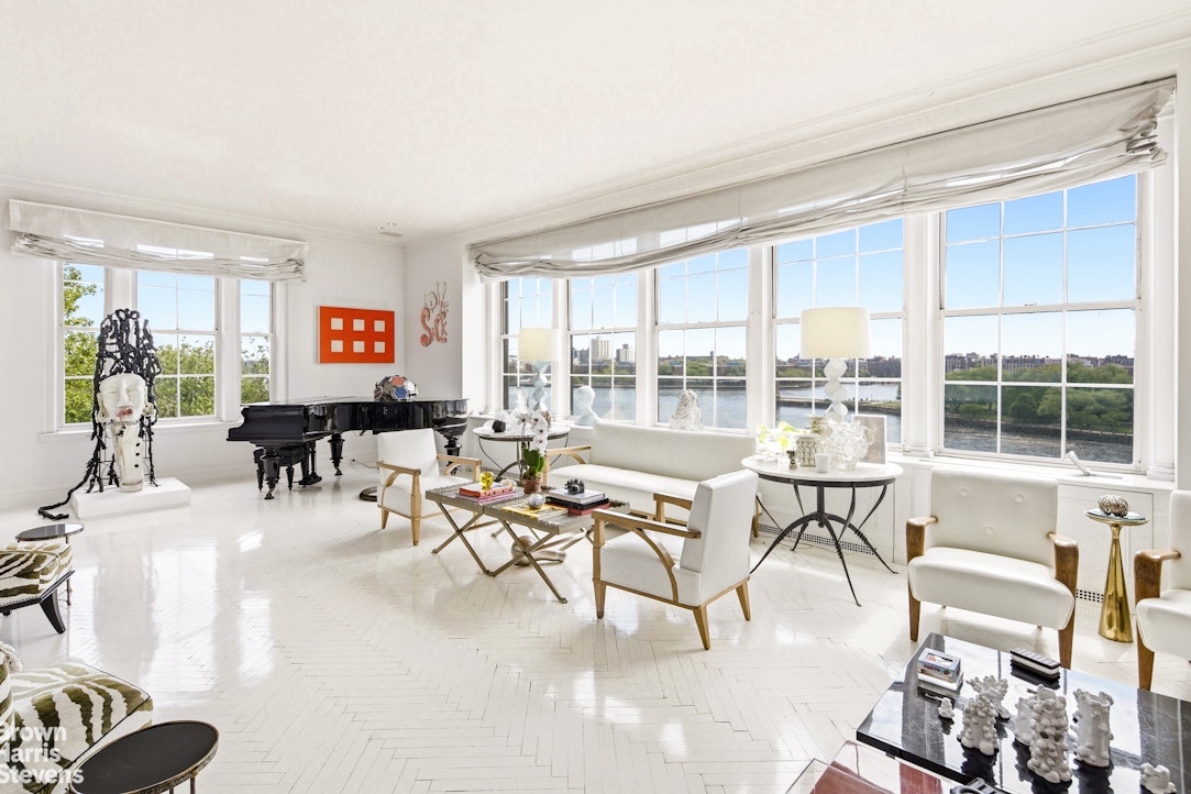 10 Gracie Square 4G Upper East Side New York NY 10028