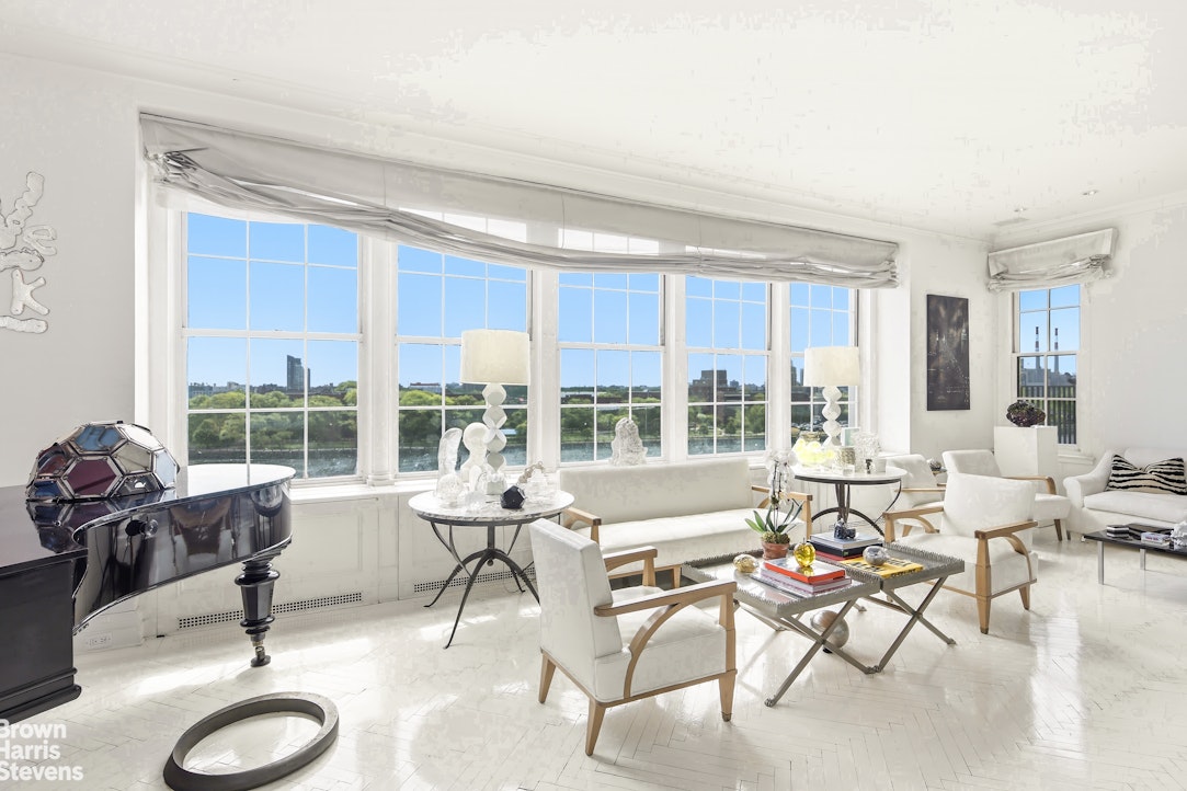 10 Gracie Square 4G Upper East Side New York NY 10028