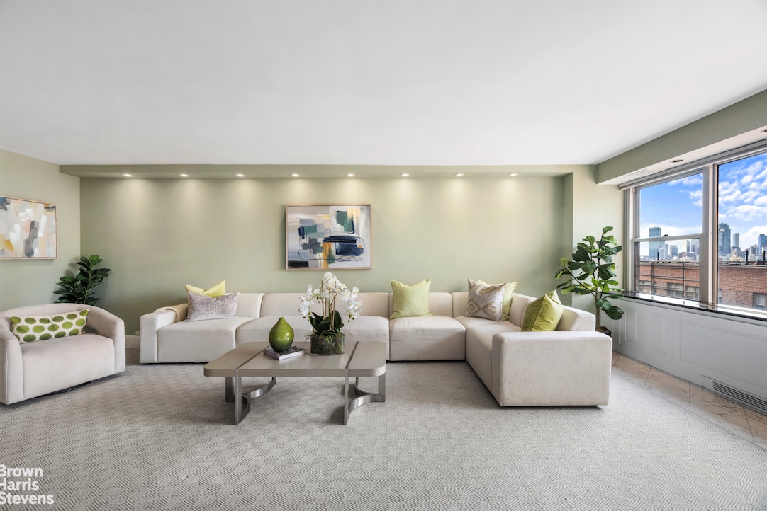75 East End Avenue 17EF Upper East Side New York NY 10028