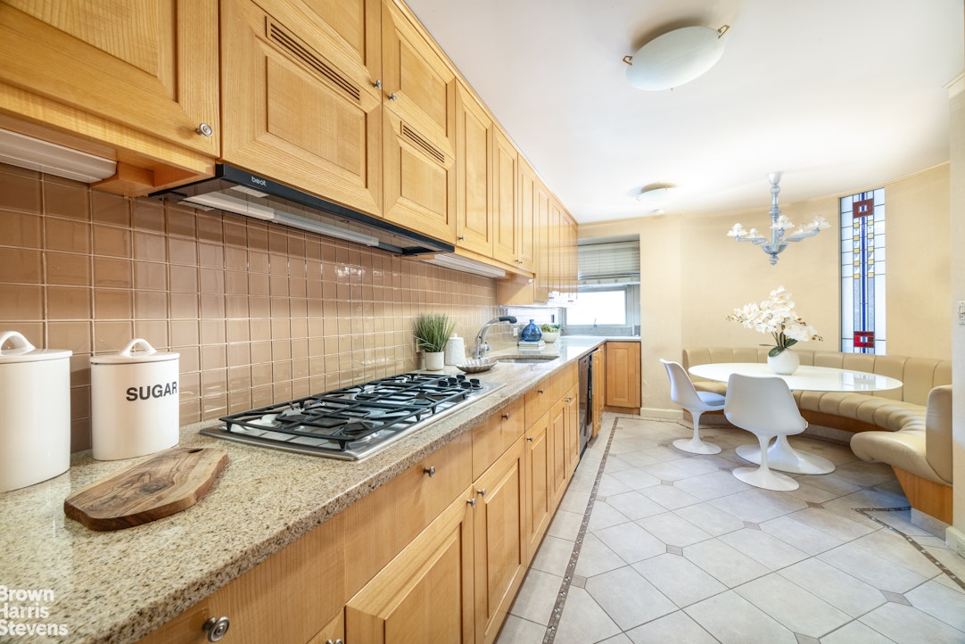 75 East End Avenue 17EF Upper East Side New York NY 10028