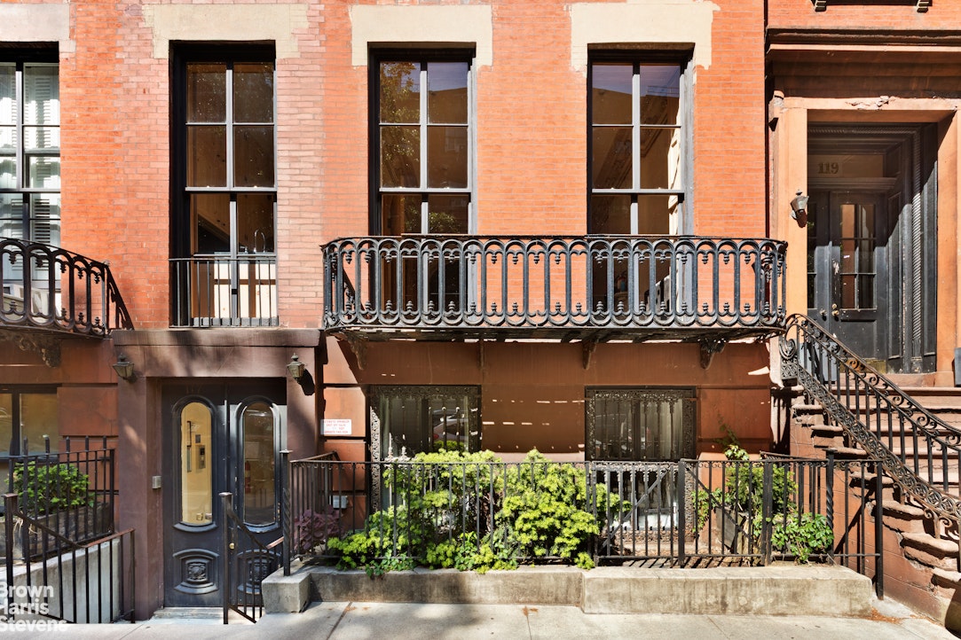 117 East 10th Street 2 E. Greenwich Village New York NY 10003