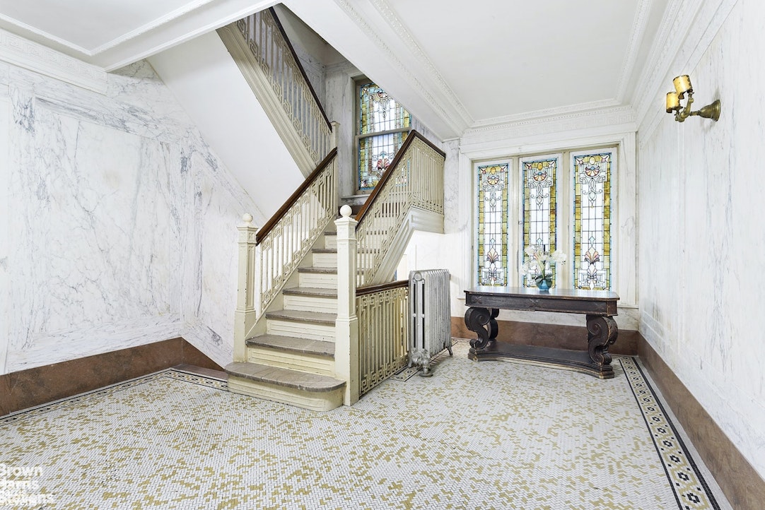 4404 6th Avenue 3B Sunset Park Brooklyn NY 11220