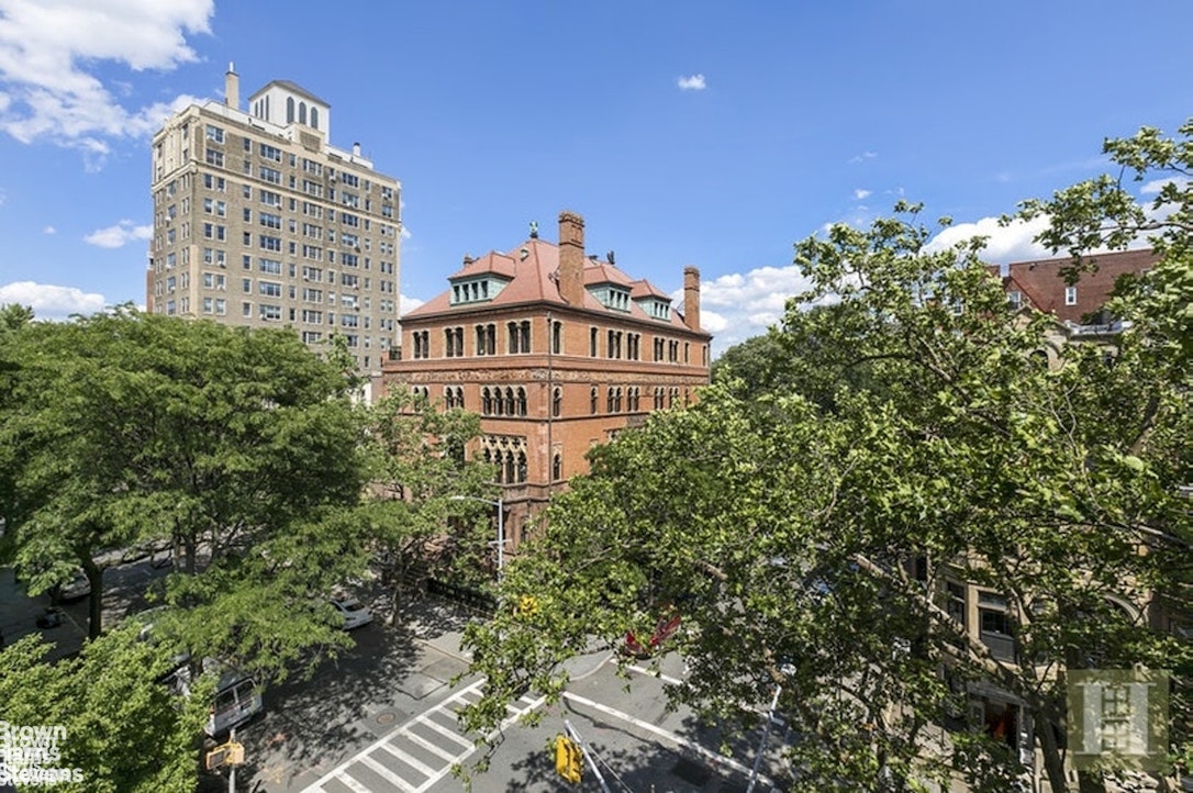 28 8th Avenue Park Slope Brooklyn NY 11217