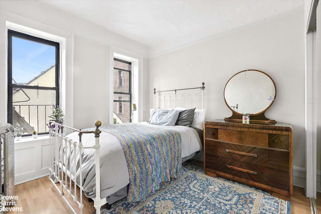 411 West 44th Street 25 Clinton New York NY 10036