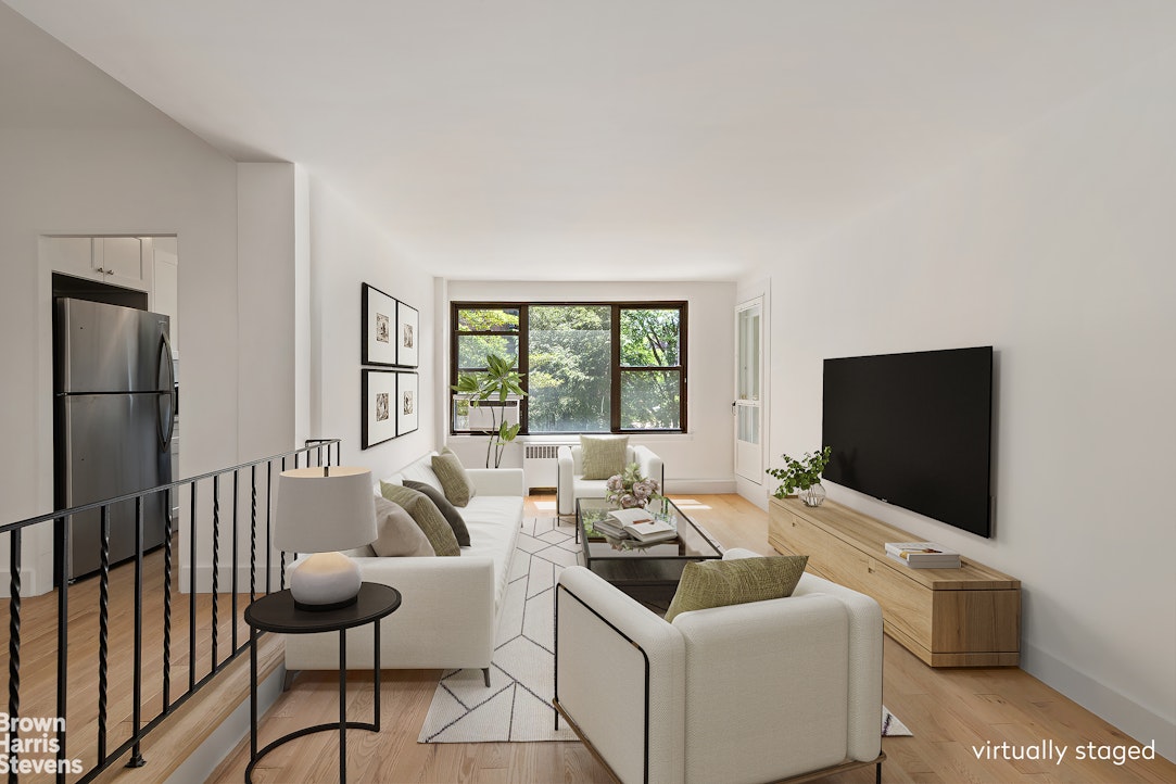 98-41 64th Road 3G Forest Hills Queens NY 11374
