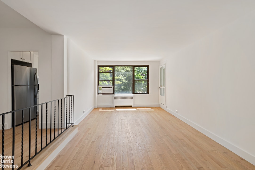 98-41 64th Road 3G Forest Hills Queens NY 11374