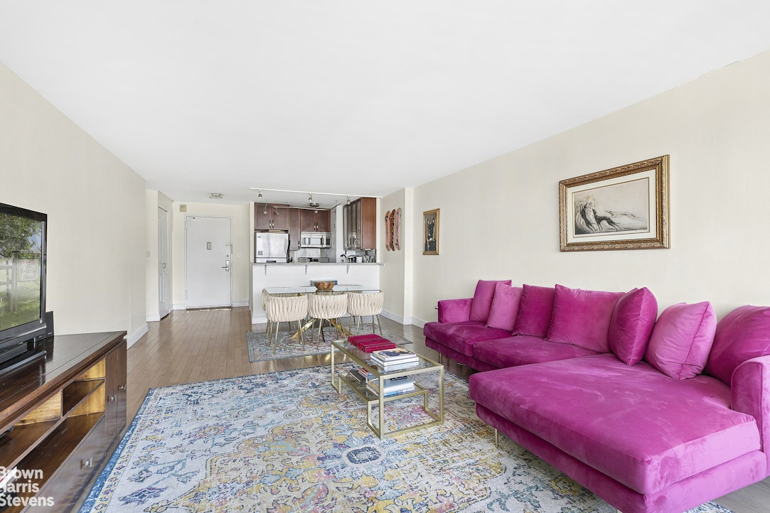 300 East 59th Street 3504 Sutton Place New York NY 10022