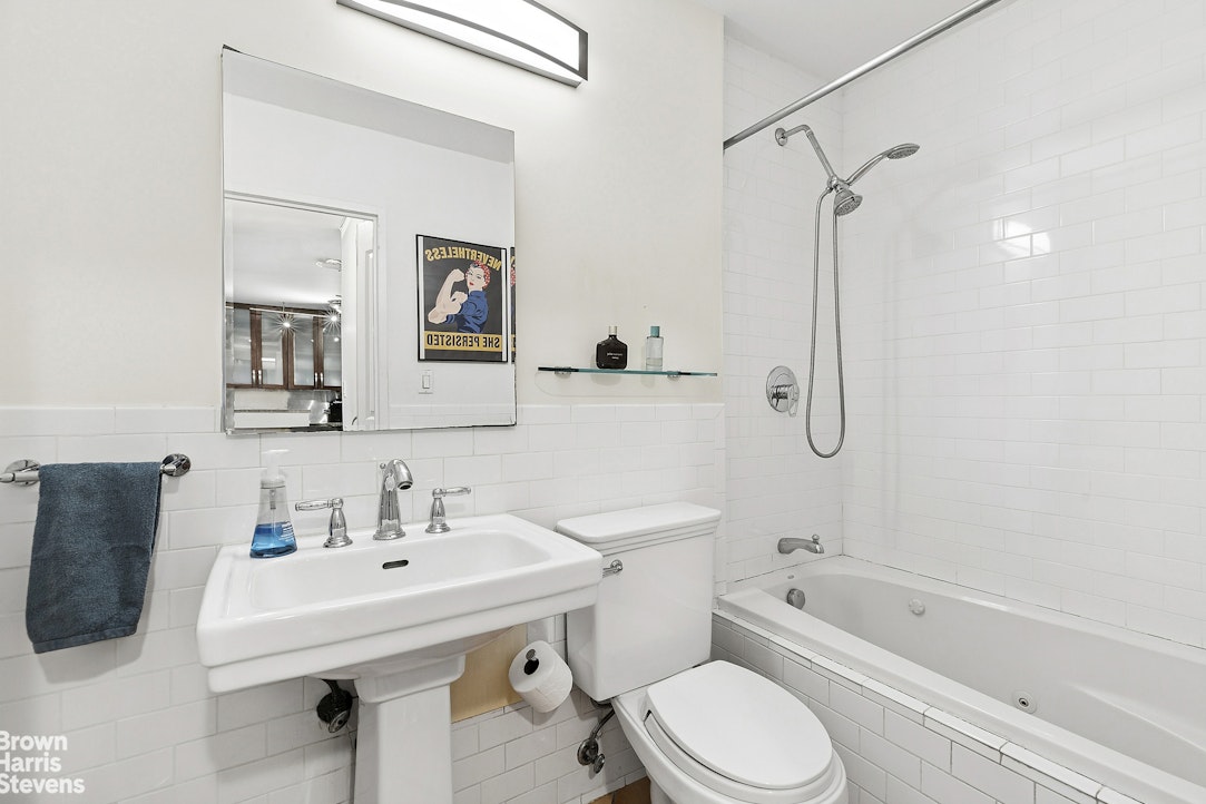 300 East 59th Street 3504 Sutton Place New York NY 10022