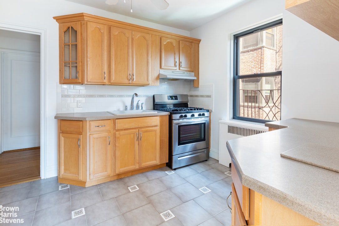 3215 Netherland Avenue 4E Riverdale Bronx NY 10463