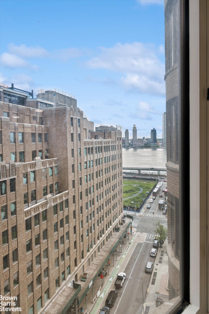 330 East 38th Street 15H Murray Hill New York NY 10016