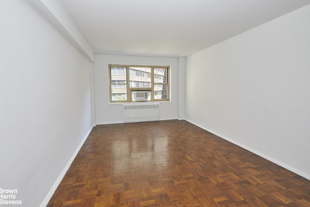 415 East 52nd Street 3CC Beekman Place New York NY 10022