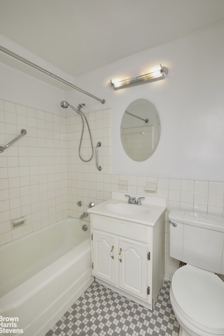 415 East 52nd Street 3CC Beekman Place New York NY 10022