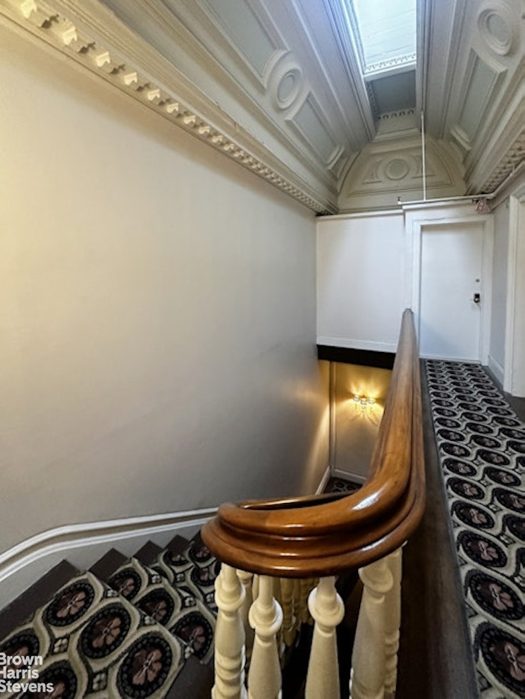 23 East 37th Street 5R Murray Hill New York NY 10016