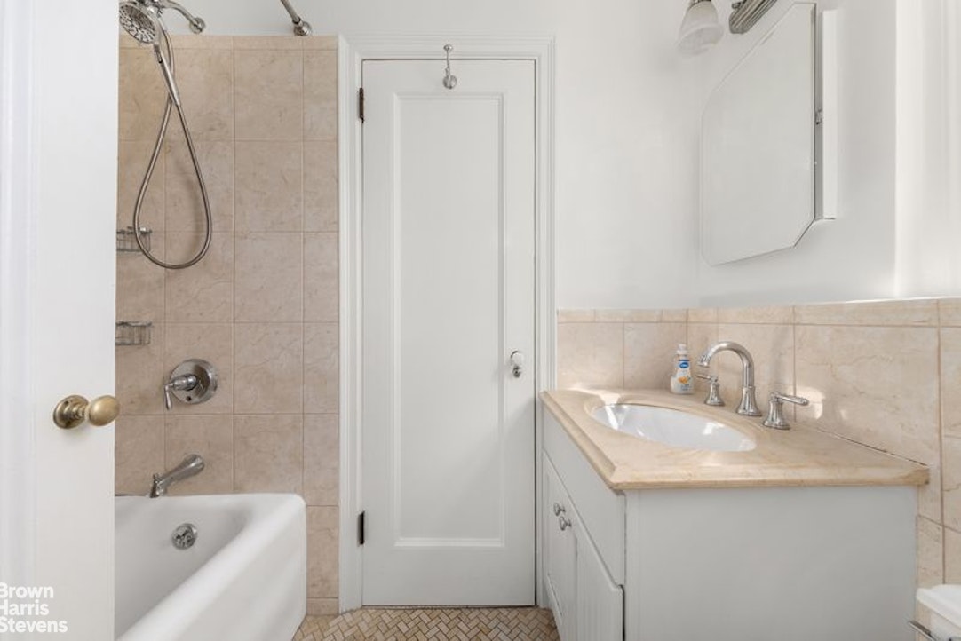 400 East 59th Street 16E Sutton Place New York NY 10022