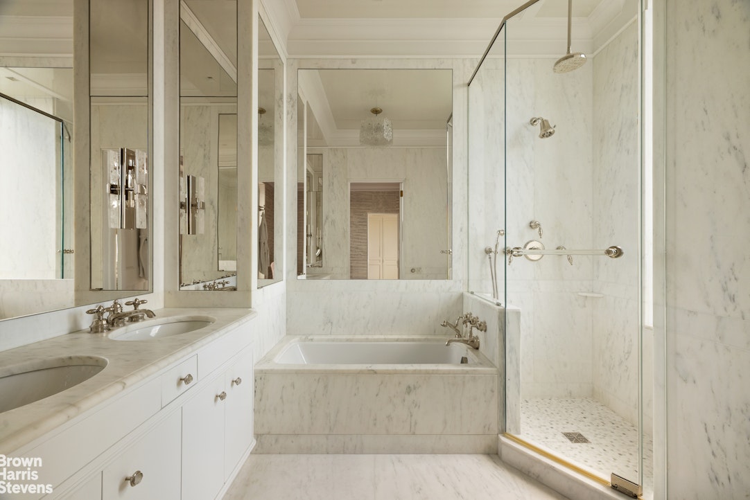 10 Gracie Square 11A Upper East Side New York NY 10028