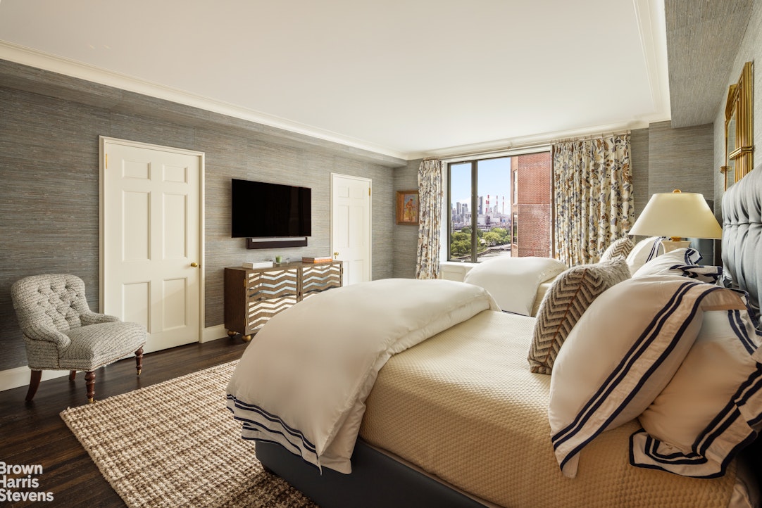 10 Gracie Square 11A Upper East Side New York NY 10028