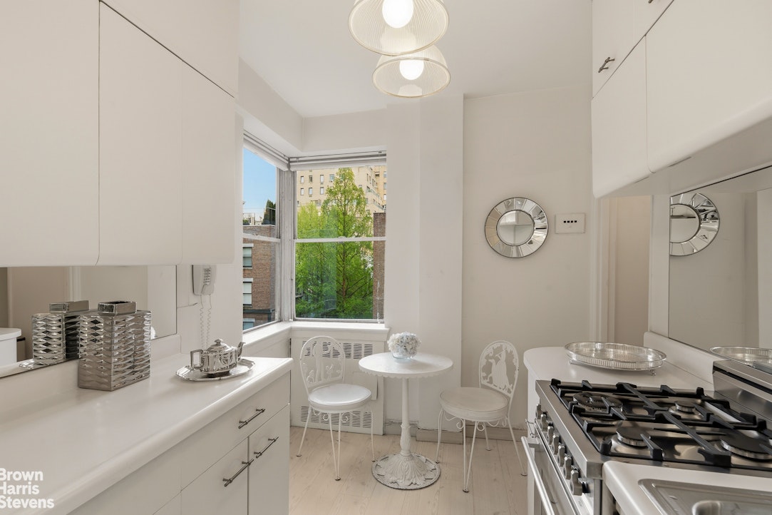 923 Fifth Avenue 7A Upper East Side New York NY 10021