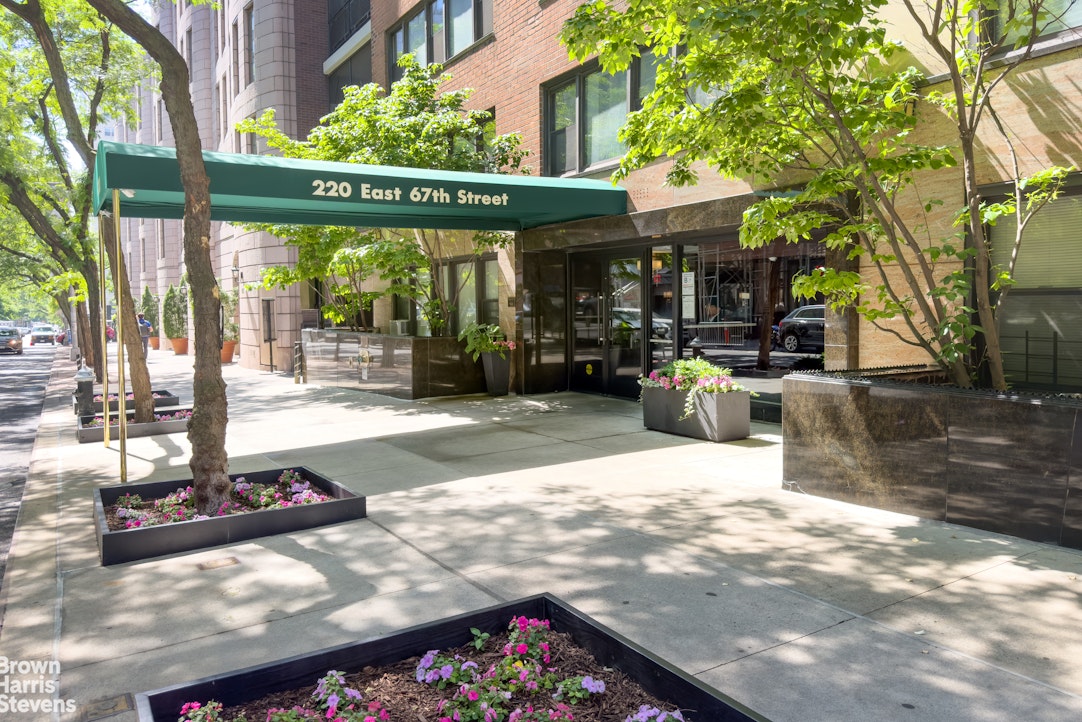 220 East 67th Street Upper East Side New York NY 10065