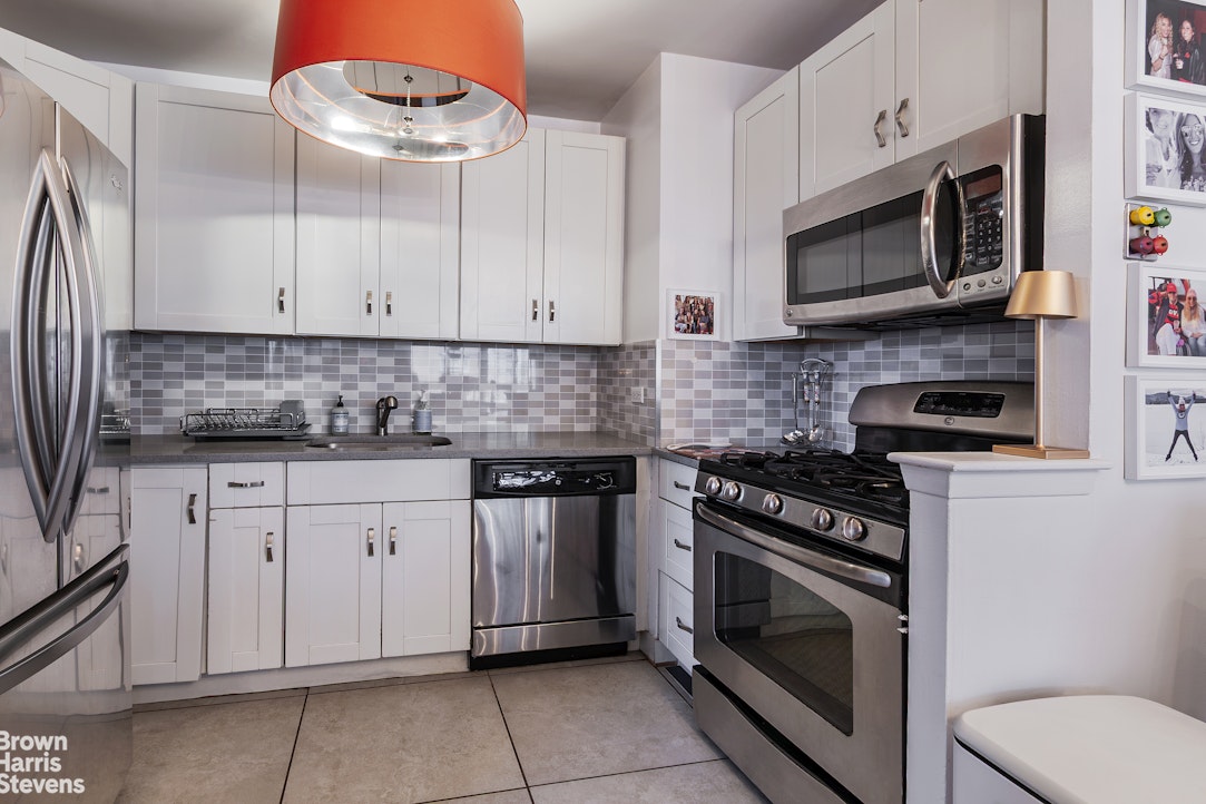 200 East 61st Street 18DE Upper East Side New York NY 10065