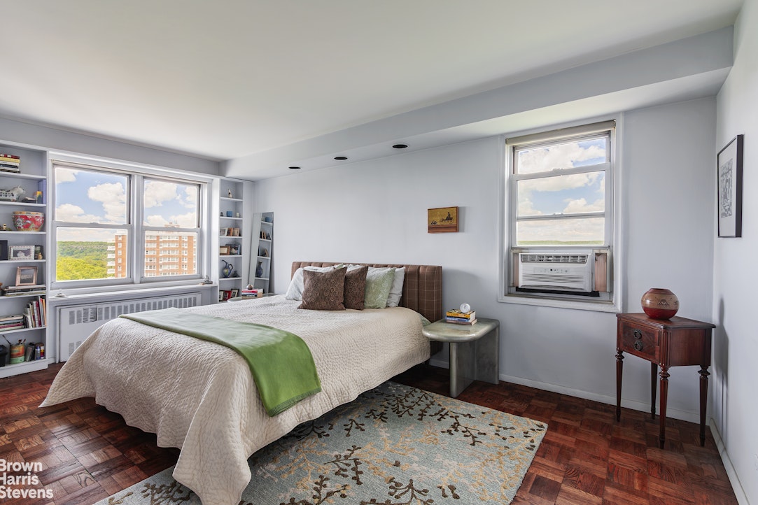 4525 Henry Hudson Parkway West B1003 Riverdale Bronx NY 10463