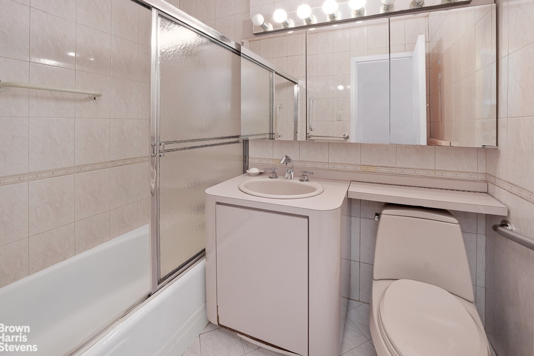 75 East End Avenue 9H Upper East Side New York NY 10028