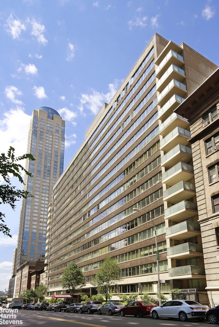 315 West 70th Street 16L Lincoln Square New York NY 10023