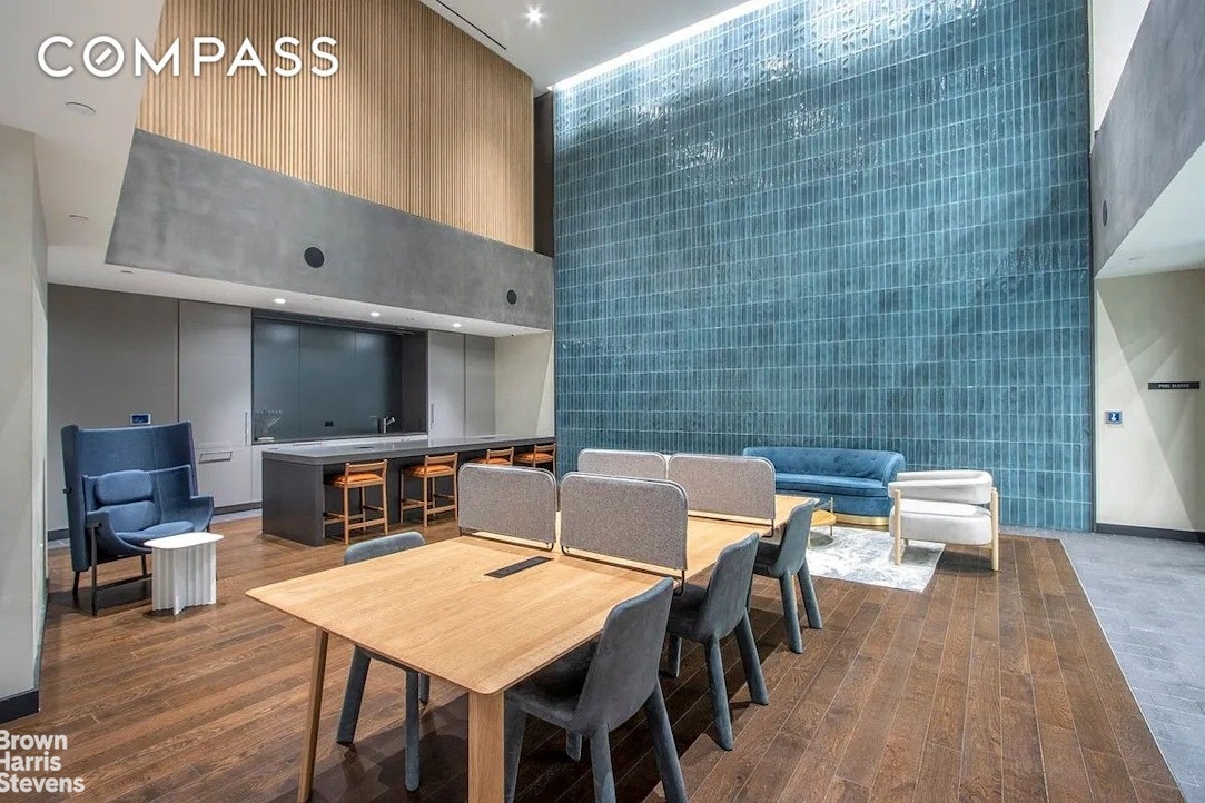 77 Charlton Street N10C Soho New York NY 10014