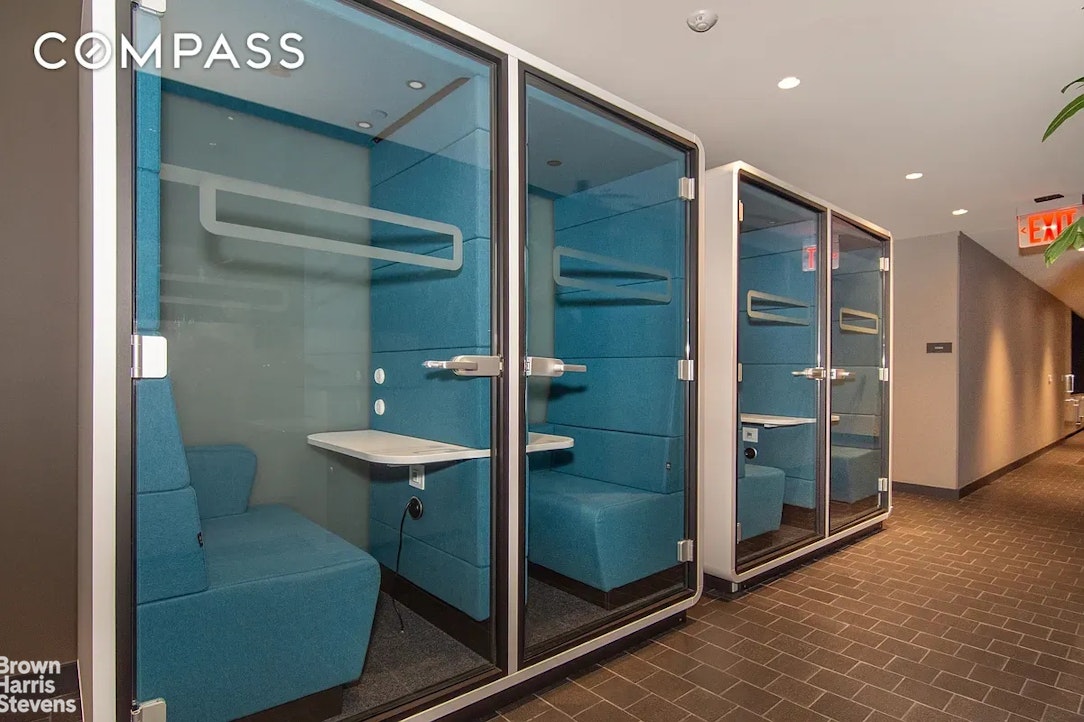 77 Charlton Street N10C Soho New York NY 10014