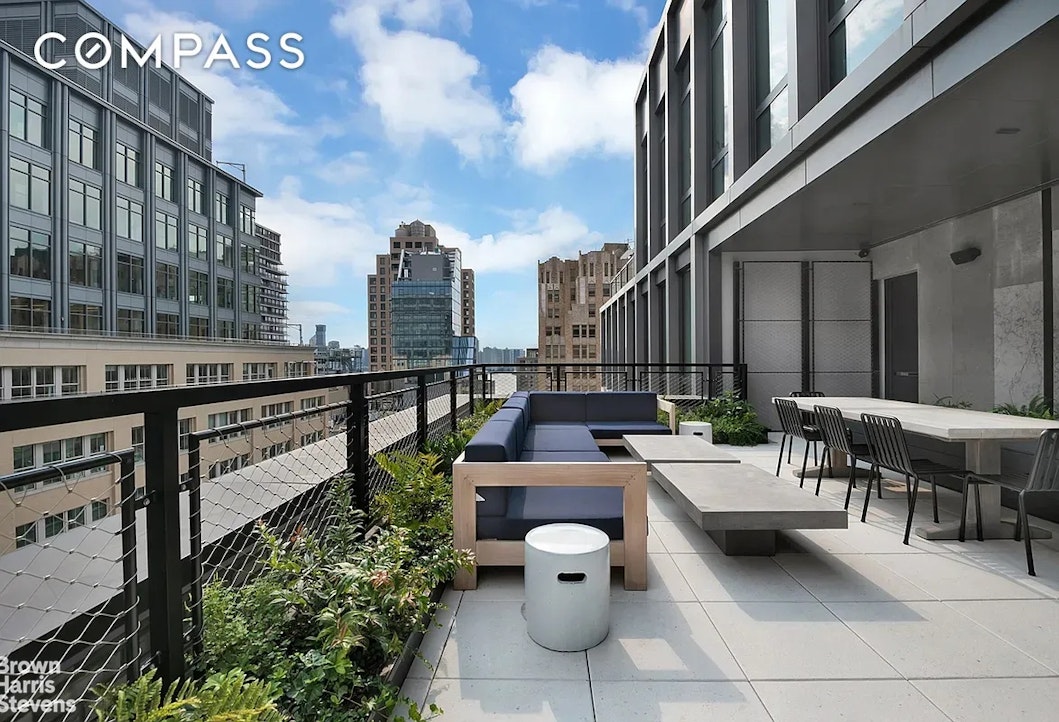 77 Charlton Street N10C Soho New York NY 10014