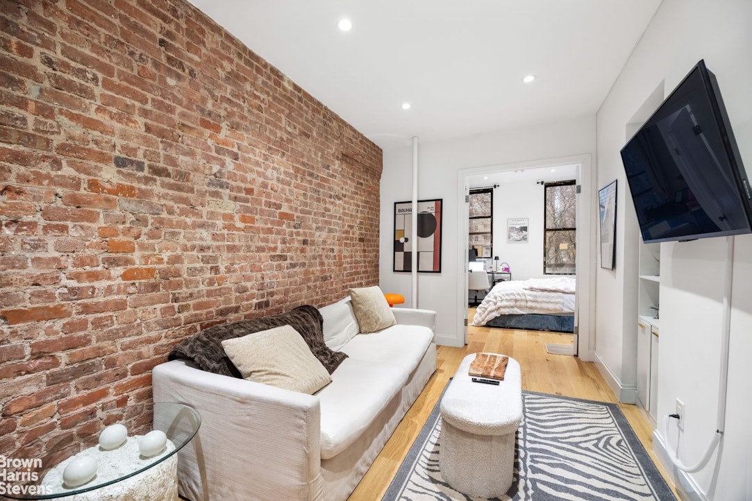 347 East 5th Street 1A E. Greenwich Village New York NY 10003