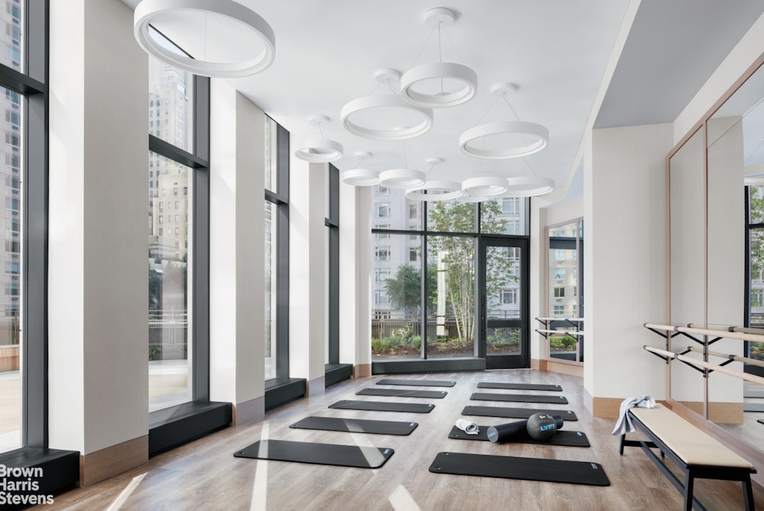 15 West 61st Street 4D Lincoln Square New York NY 10023