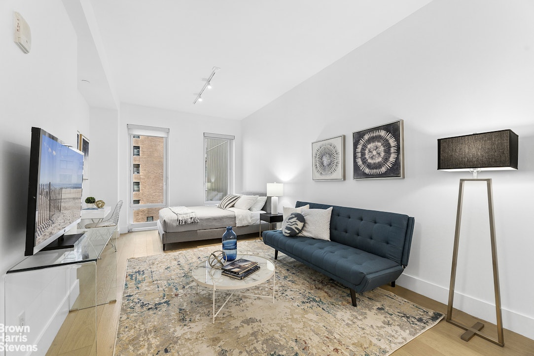 15 West 61st Street 4D Lincoln Square New York NY 10023