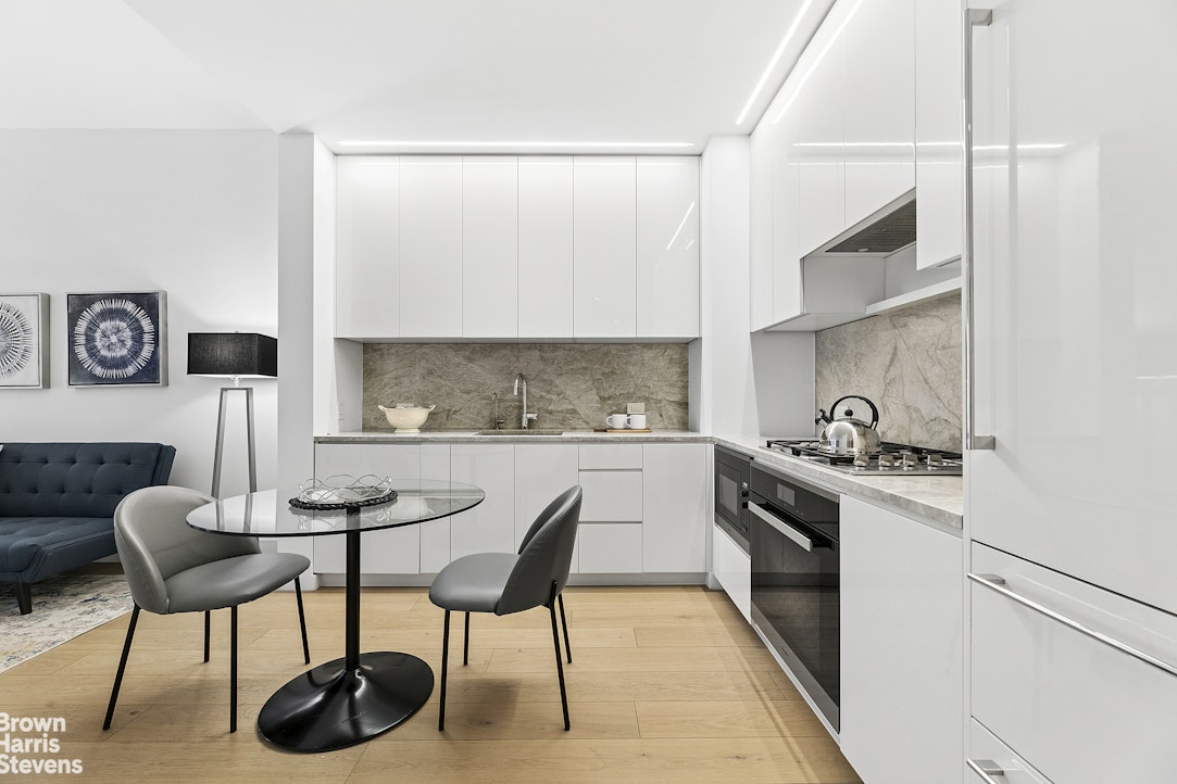15 West 61st Street 4D Lincoln Square New York NY 10023