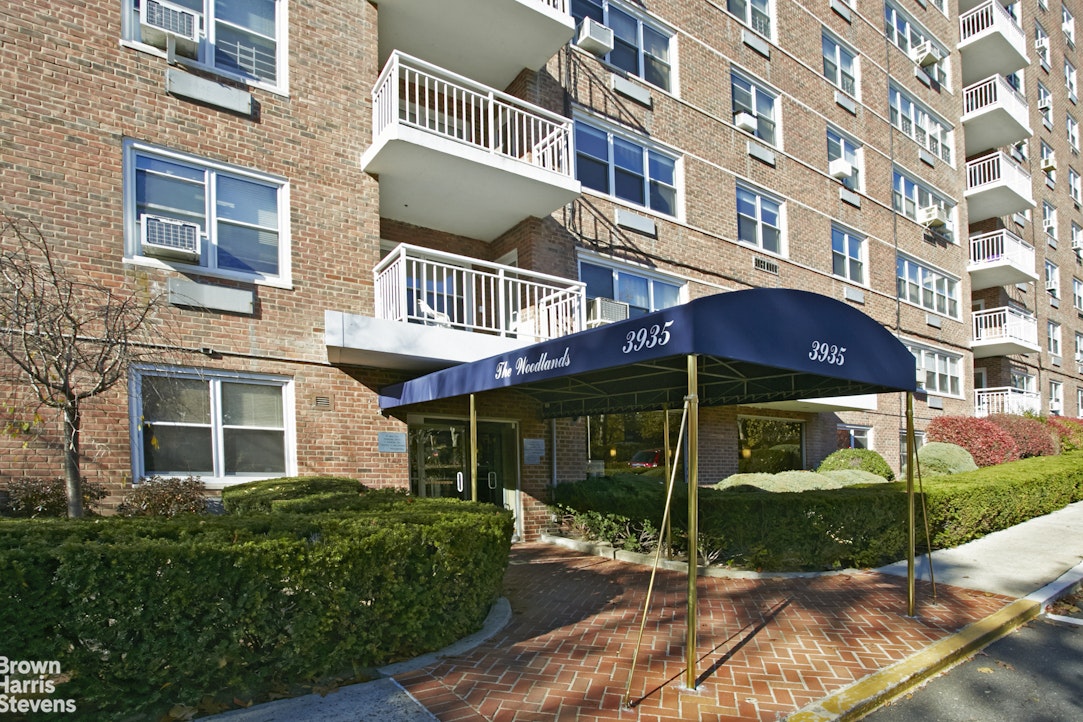 3935 Blackstone Avenue 10C Riverdale Bronx NY 10471