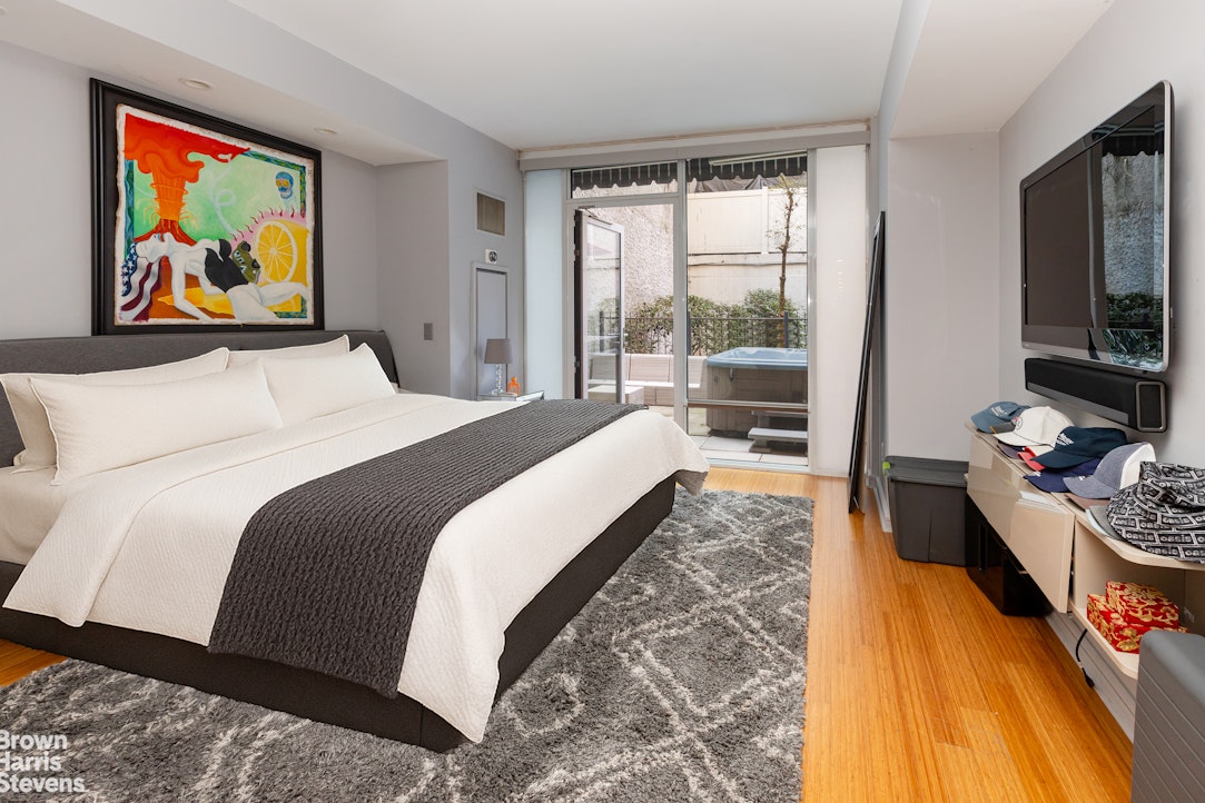 350 West 53rd Street Clinton New York NY 10019