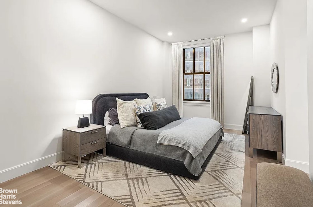 100 Barclay Street 17J Tribeca New York NY 10007