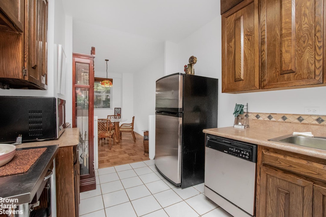 2500 Johnson Avenue 1L Spuyten Duyvil Bronx NY 10463