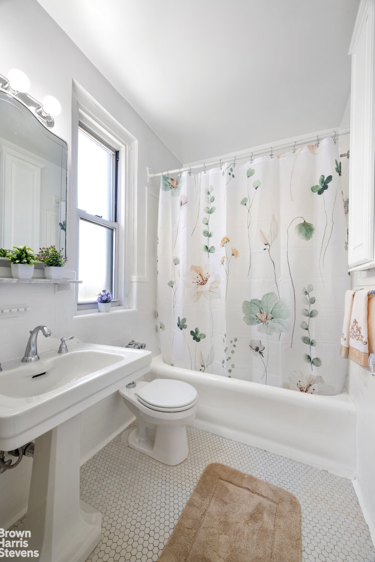 17 East 96th Street 12D Upper East Side New York NY 10128