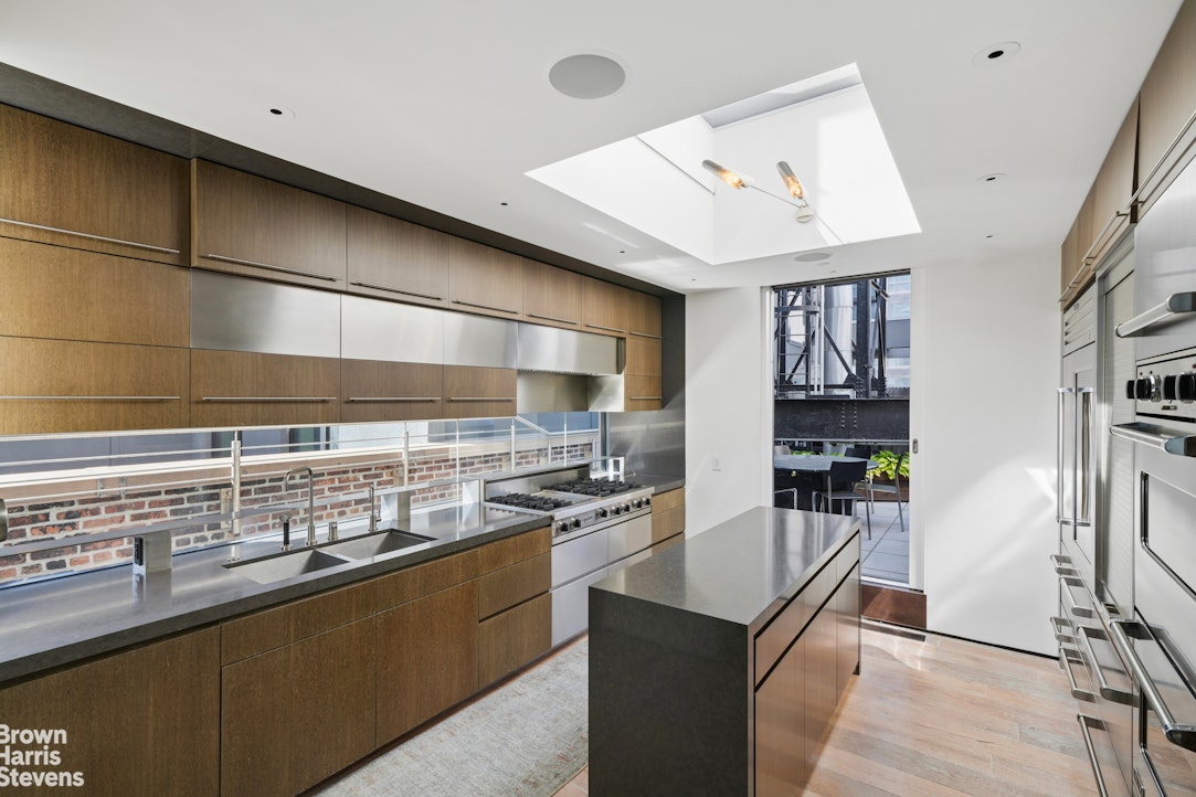 28 West 38th Street Midtown West New York NY 10018
