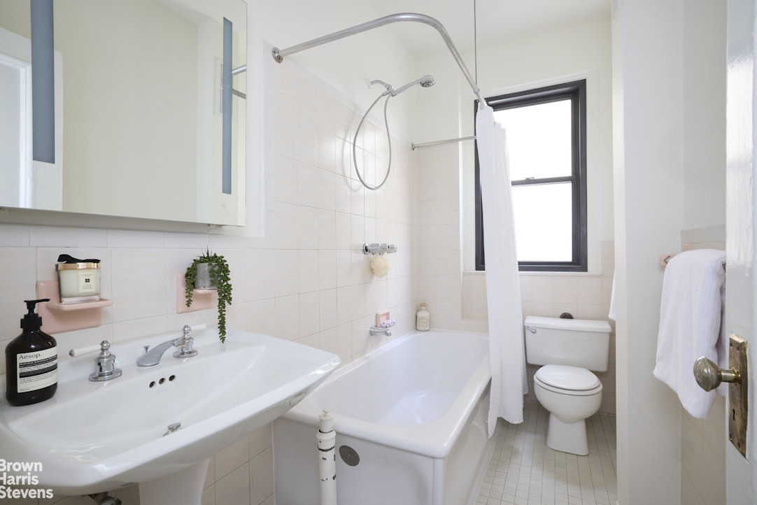 252 West 85th Street 5B Upper West Side New York NY 10024