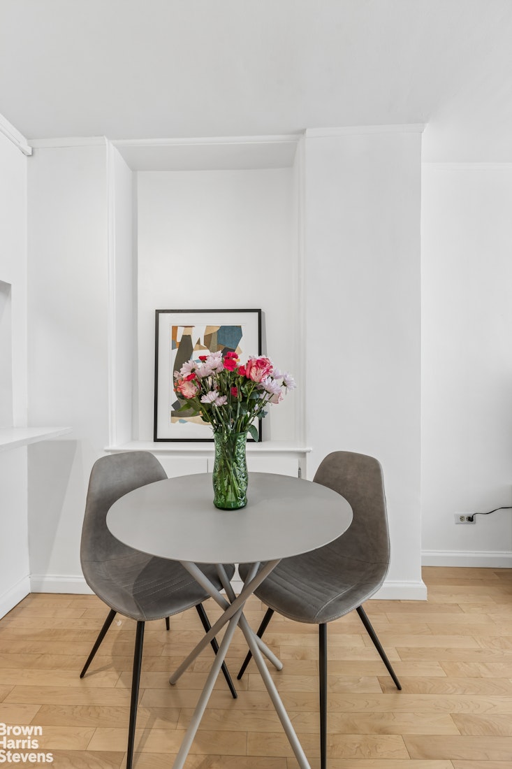 201 East 37th Street 5A Murray Hill New York NY 10016