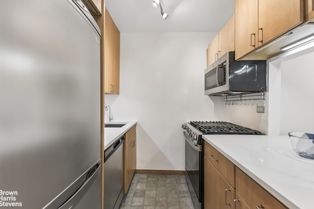 201 East 37th Street 5A Murray Hill New York NY 10016