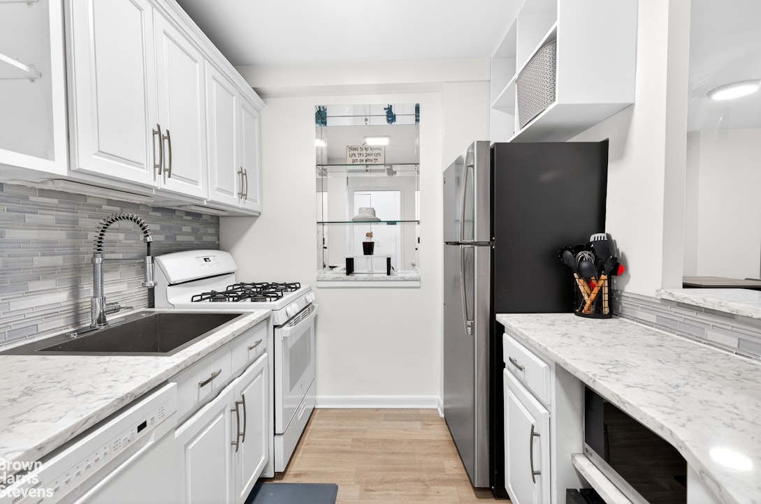 520 East 72nd Street 12E Upper East Side New York NY 10021