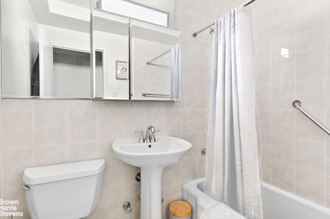 520 East 72nd Street 12E Upper East Side New York NY 10021